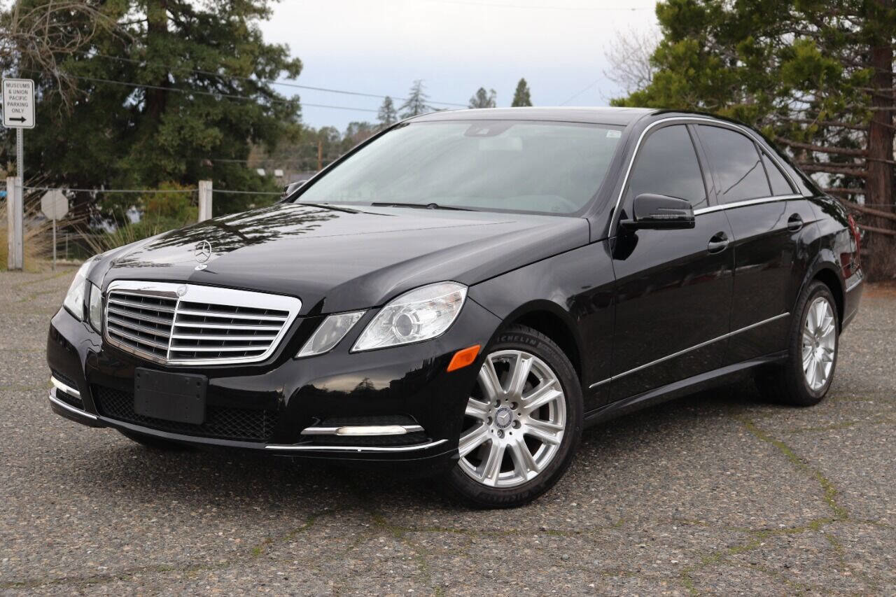Used 2013 Mercedes-Benz E 350 Sedan image 4