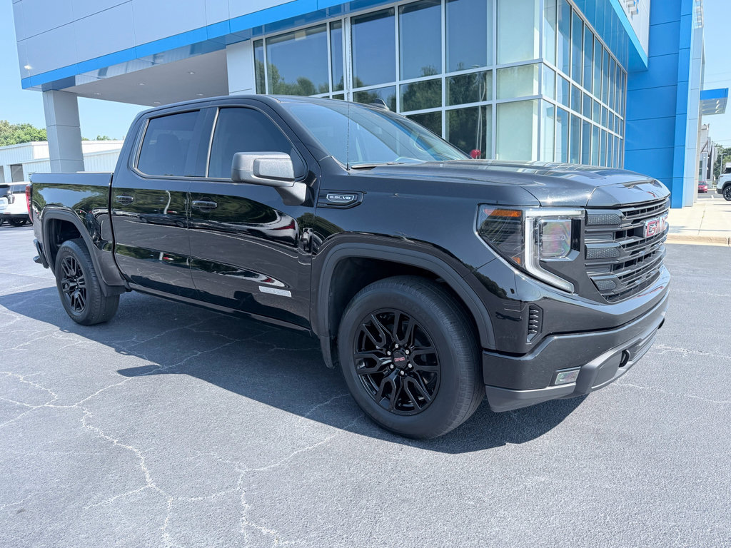 Used 2023 GMC Sierra 1500 Elevation RWD image 2