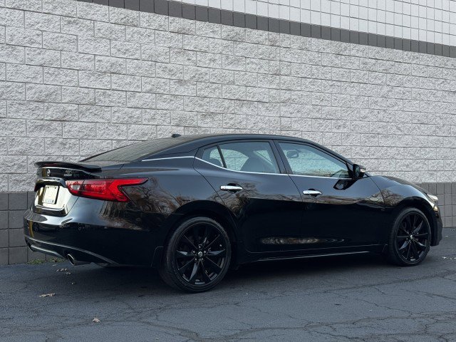 Used 2018 Nissan Maxima SR w/ Midnight Edition image 16