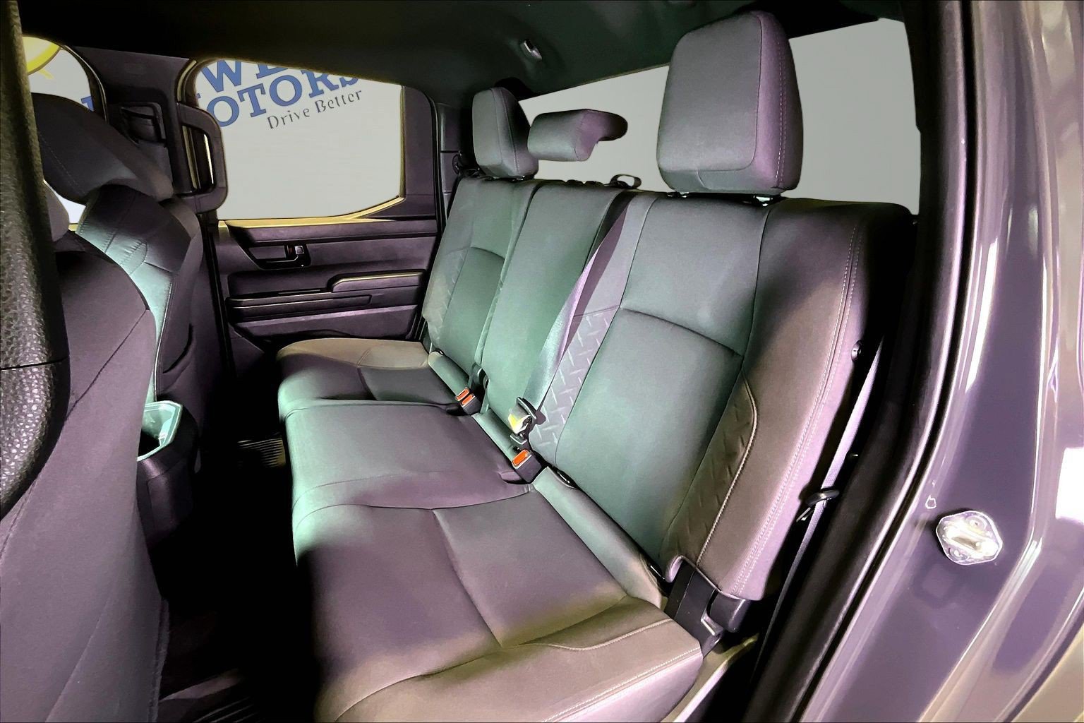Used 2024 Toyota Tacoma SR5 AWD/4WD image 24