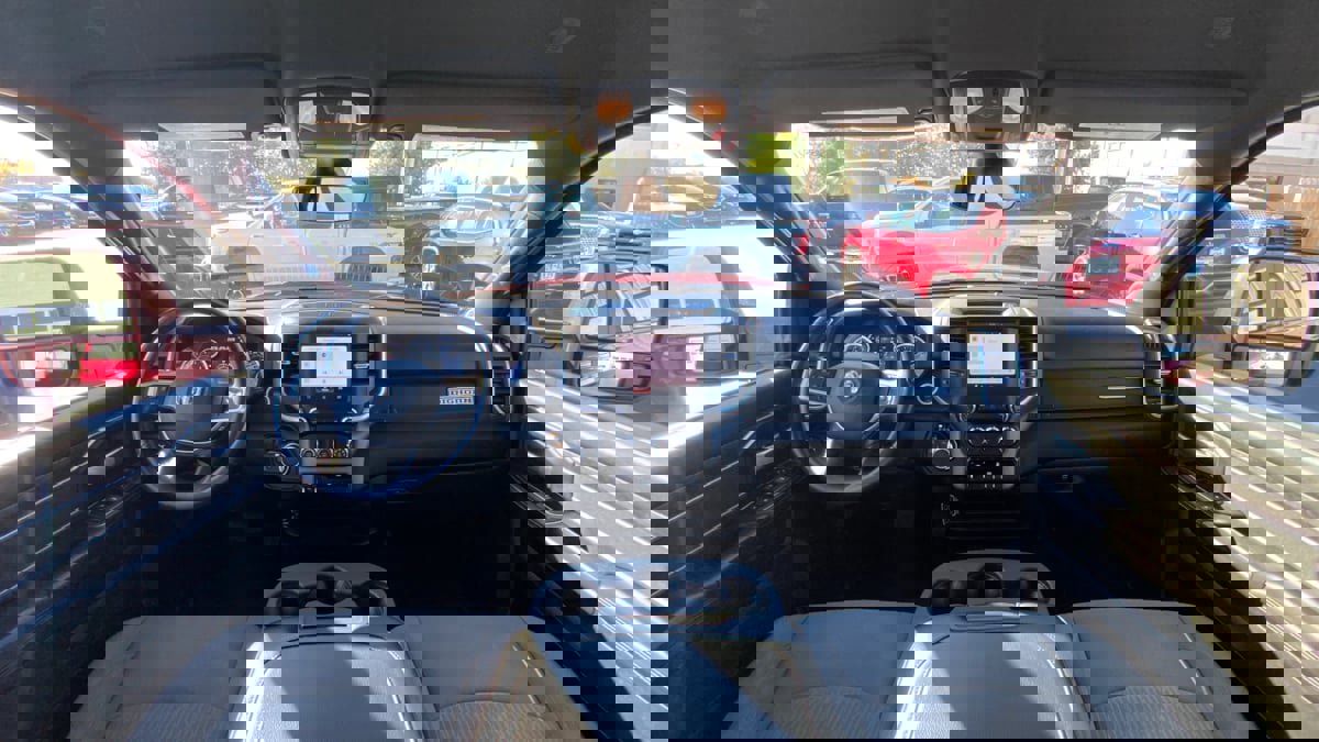 Used 2024 RAM 2500 Big Horn w/ Bed Utility Group image 32