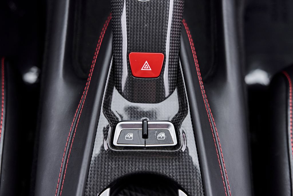 Used 2016 Ferrari F12 Berlinetta RWD image 84