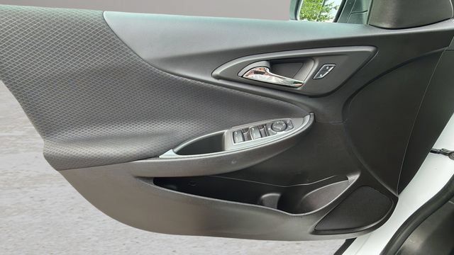 Used 2024 Chevrolet Malibu LS FWD image 17