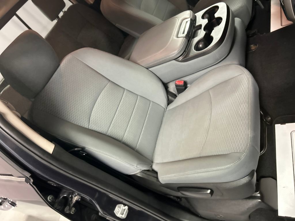 Used 2018 RAM 1500 Classic SLT image 23