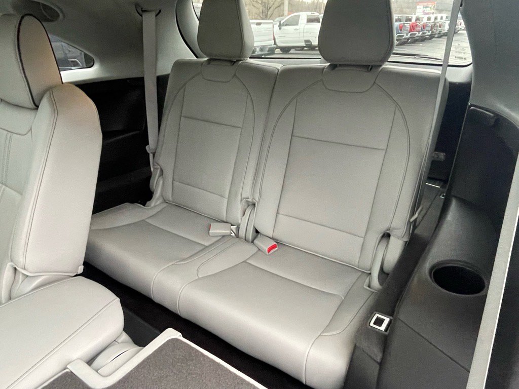 Used 2020 Acura MDX FWD w/ Advance Package image 18