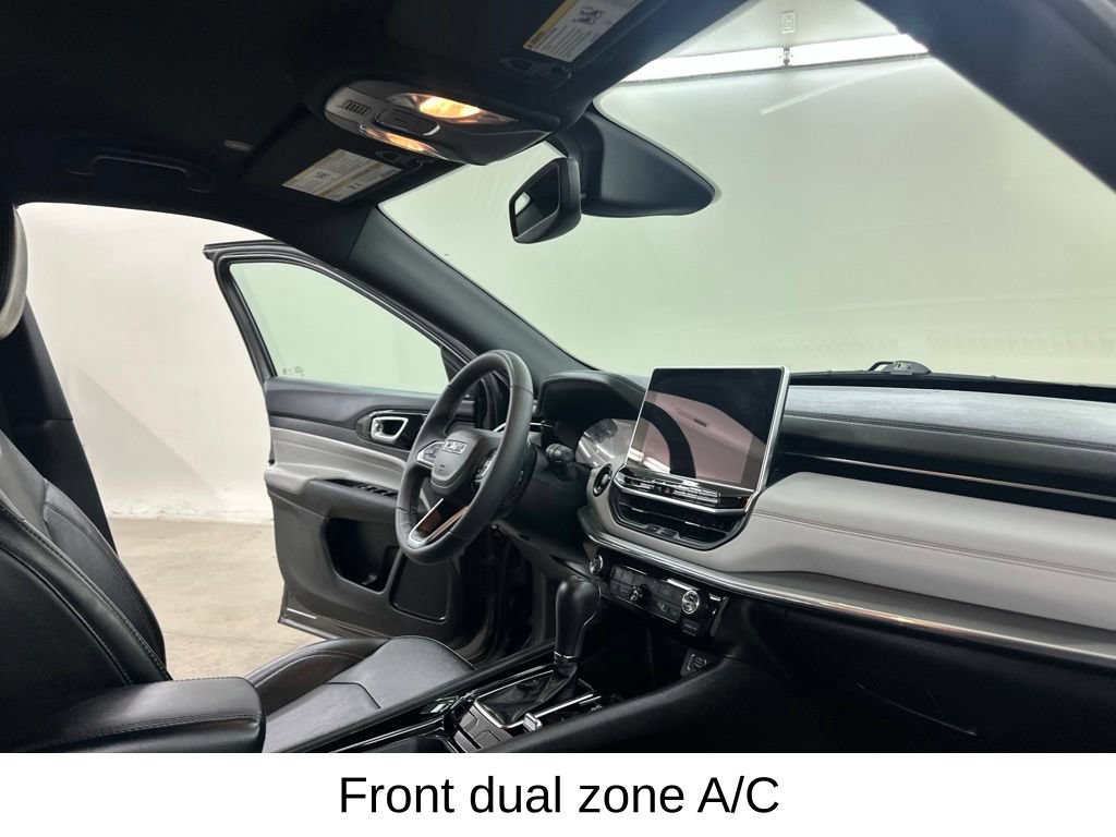 Used 2023 Jeep Compass Limited AWD/4WD image 21