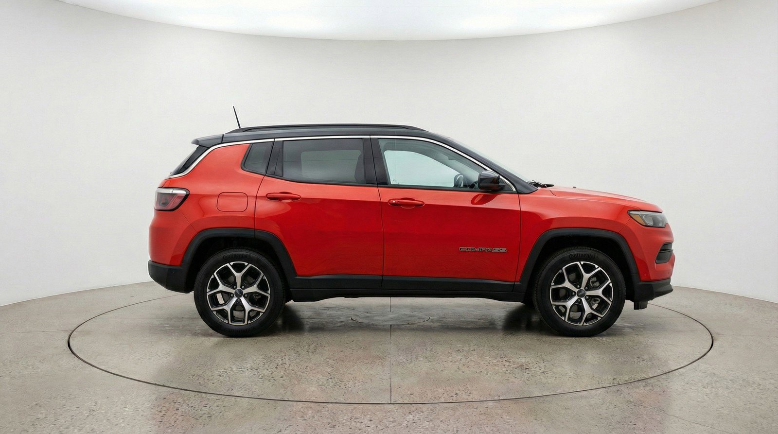 Used 2025 Jeep Compass Limited image 11