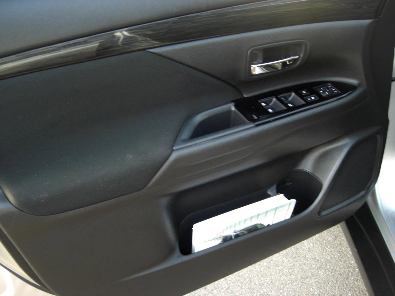 Used 2018 Mitsubishi Outlander LE FWD image 24