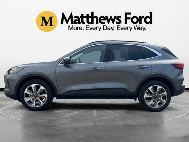 Used 2025 Ford Escape Platinum image 2