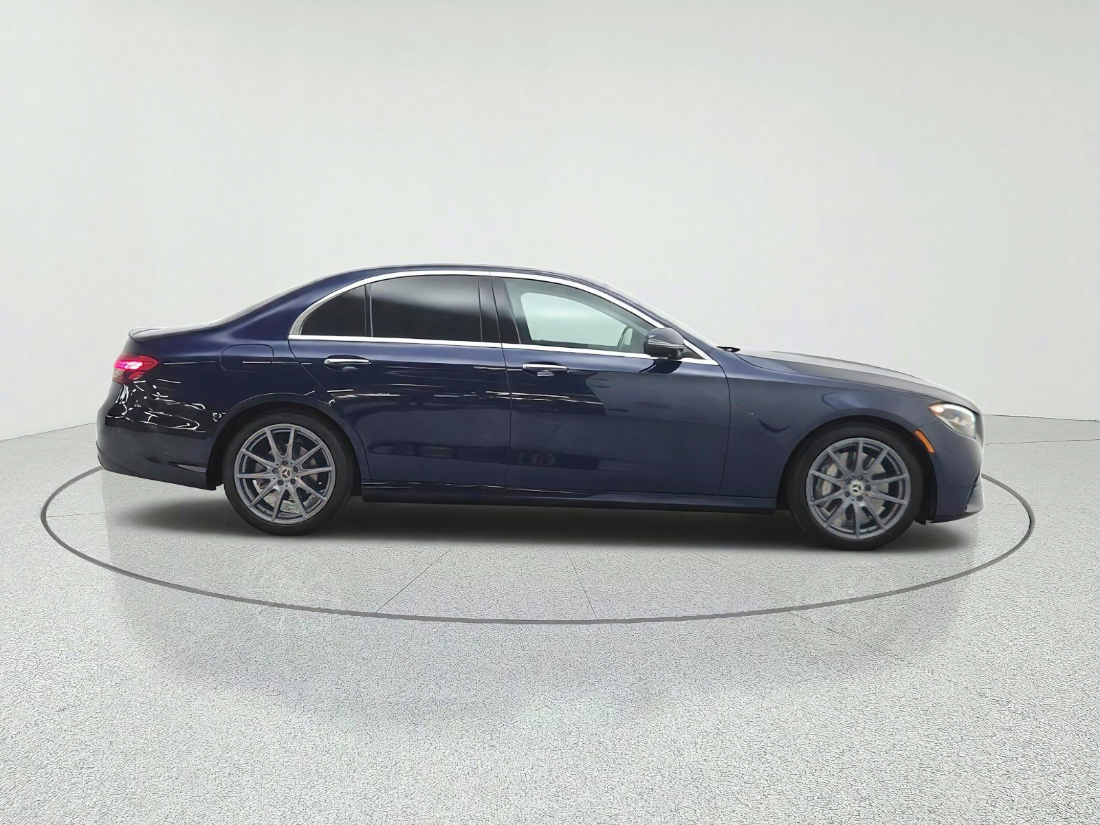 Certified 2022 Mercedes-Benz E 350 Sedan image 4