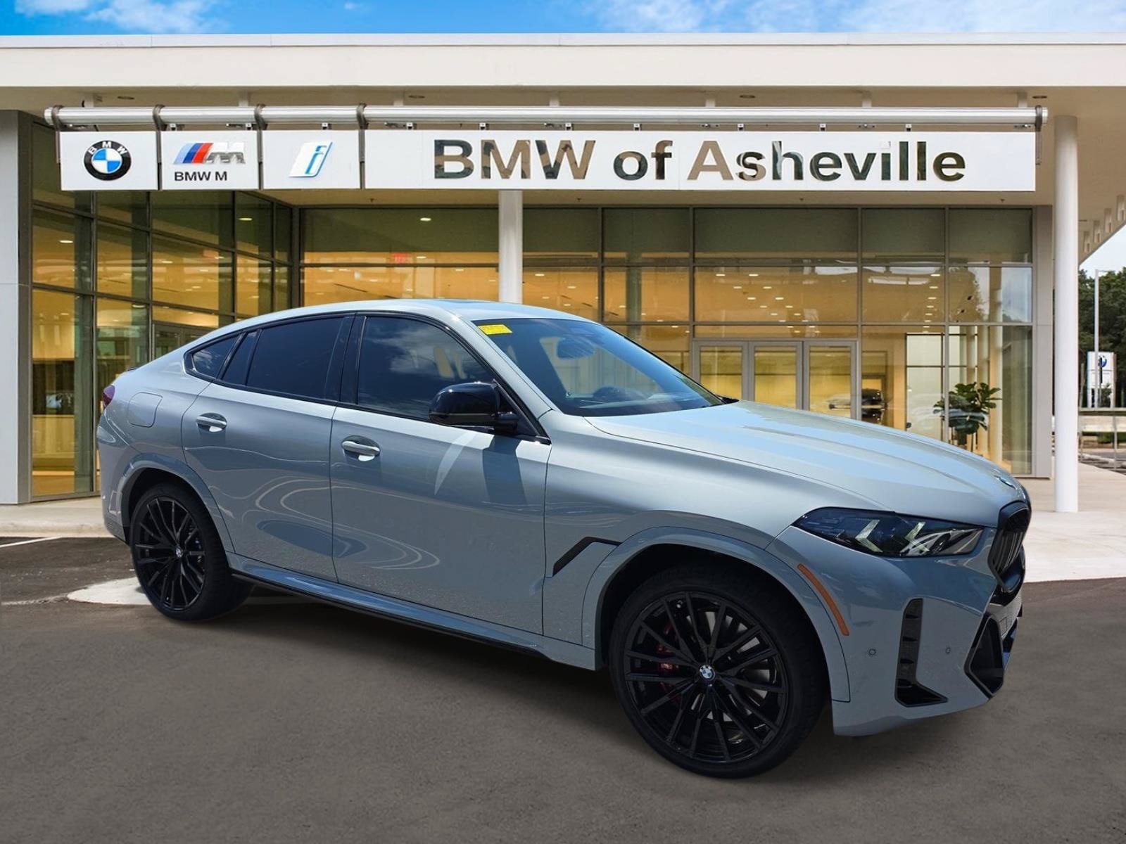 Used 2026 BMW X6 M60i AWD/4WD image 1