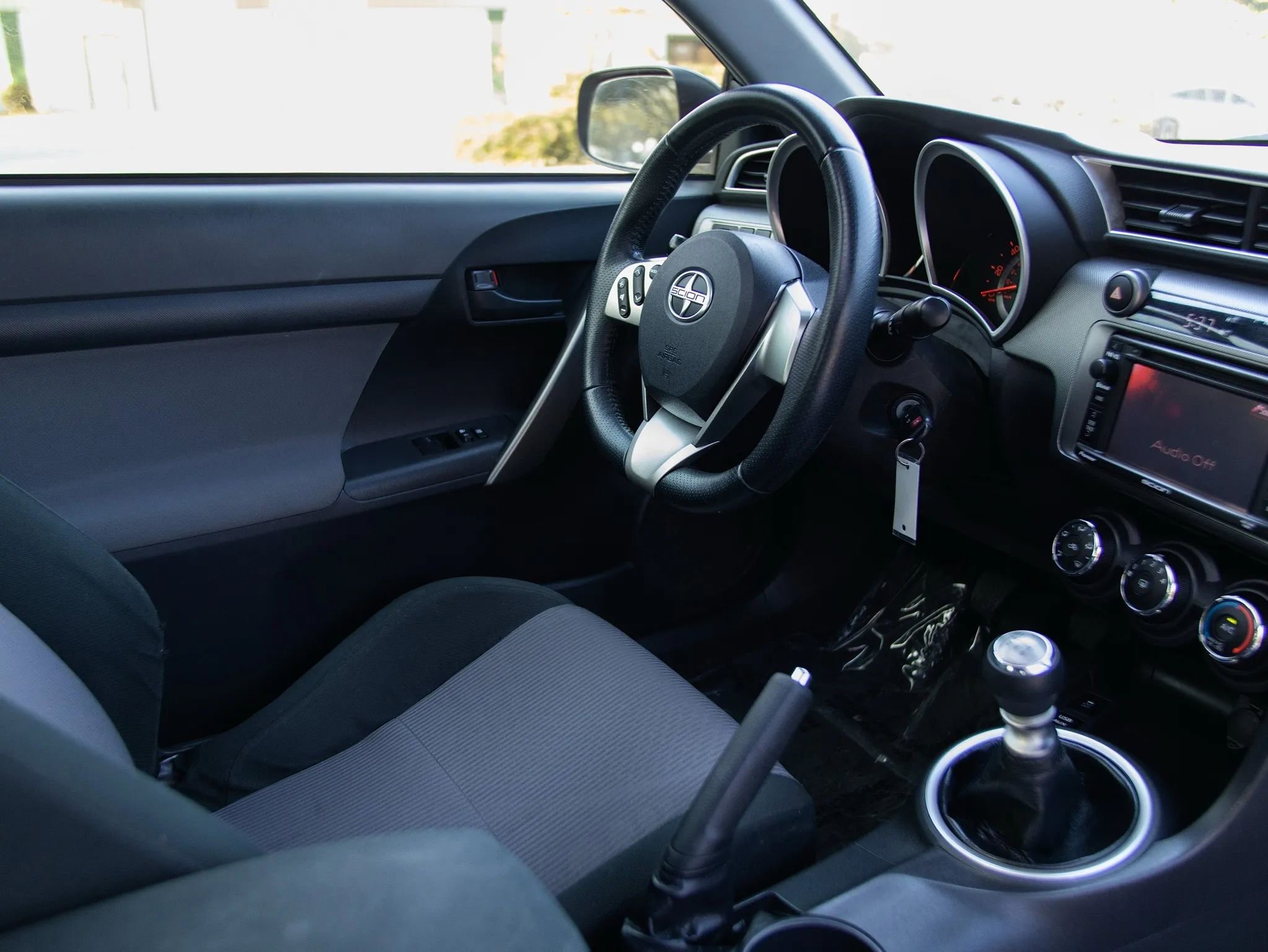 Used 2014 Scion tC image 28