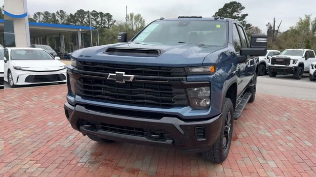 Used 2025 Chevrolet Silverado 2500 Custom w/ Custom Value Package AWD/4WD image 6