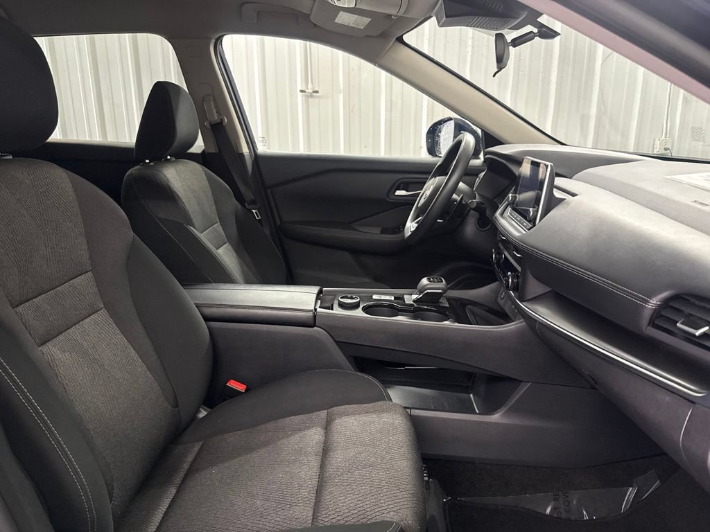 Used 2024 Nissan Rogue SV AWD/4WD image 21