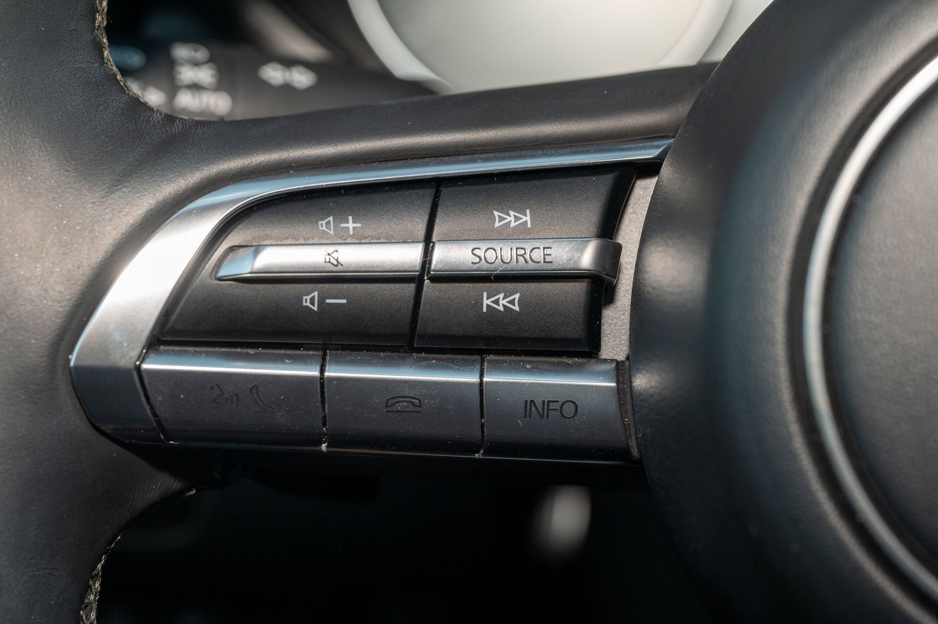 Used 2024 MAZDA CX-50 2.5 Turbo w/ Premium Plus Pkg image 35