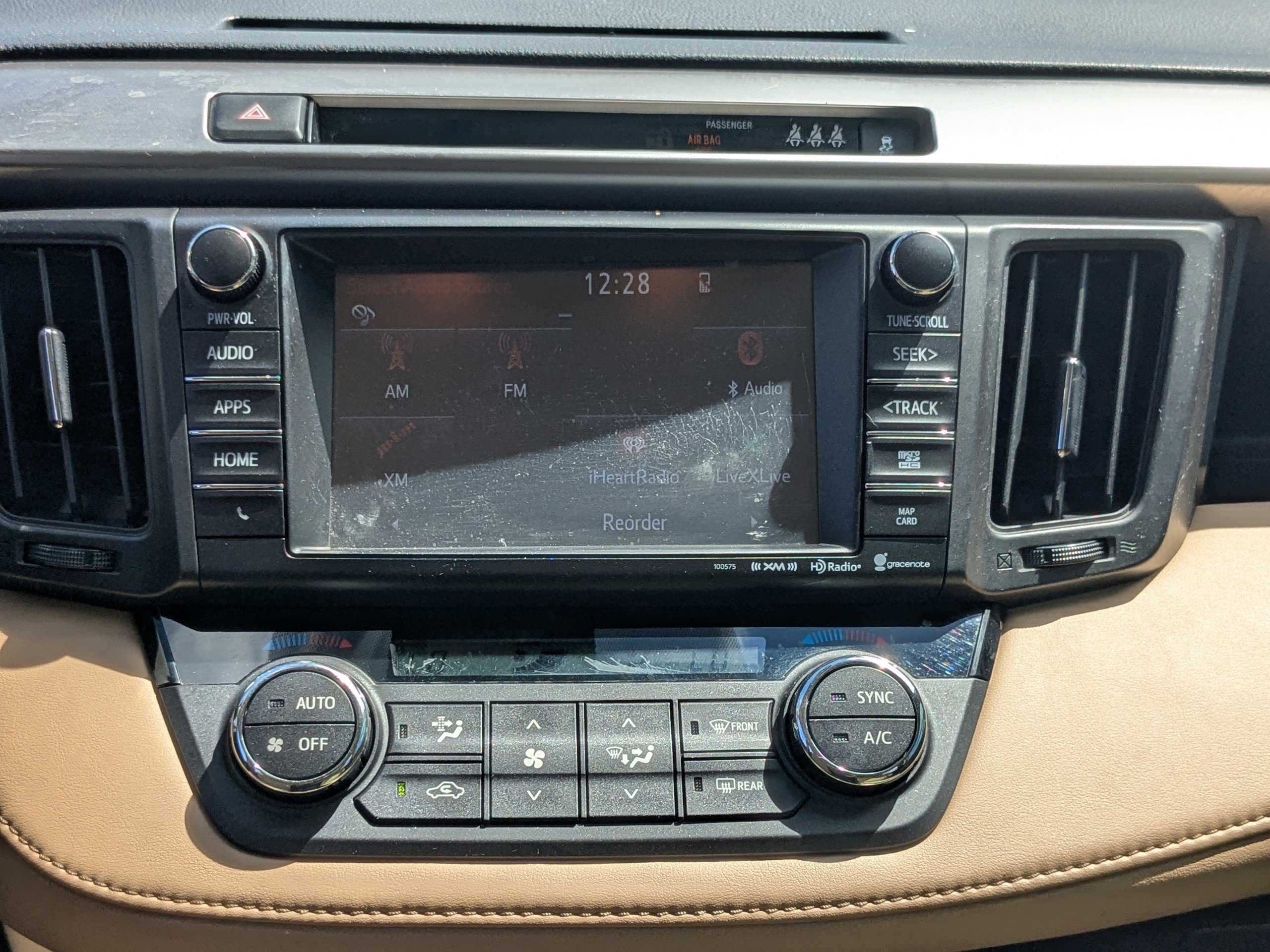 Used 2017 Toyota RAV4 XLE image 17