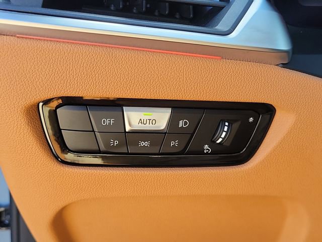 Used 2022 BMW M440i Coupe w/ Premium Package RWD image 13