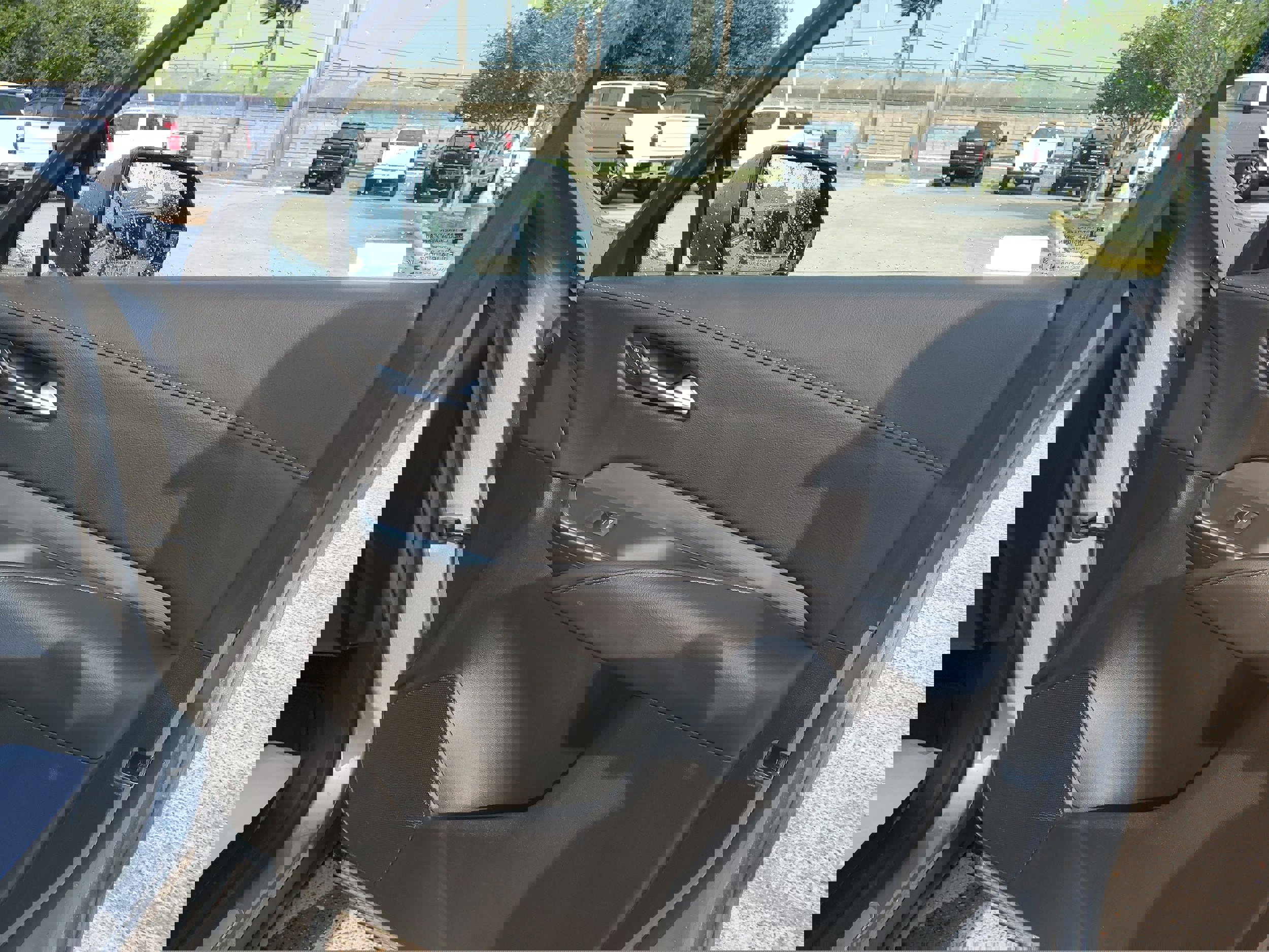 Used 2024 Cadillac XT4 Premium Luxury image 10