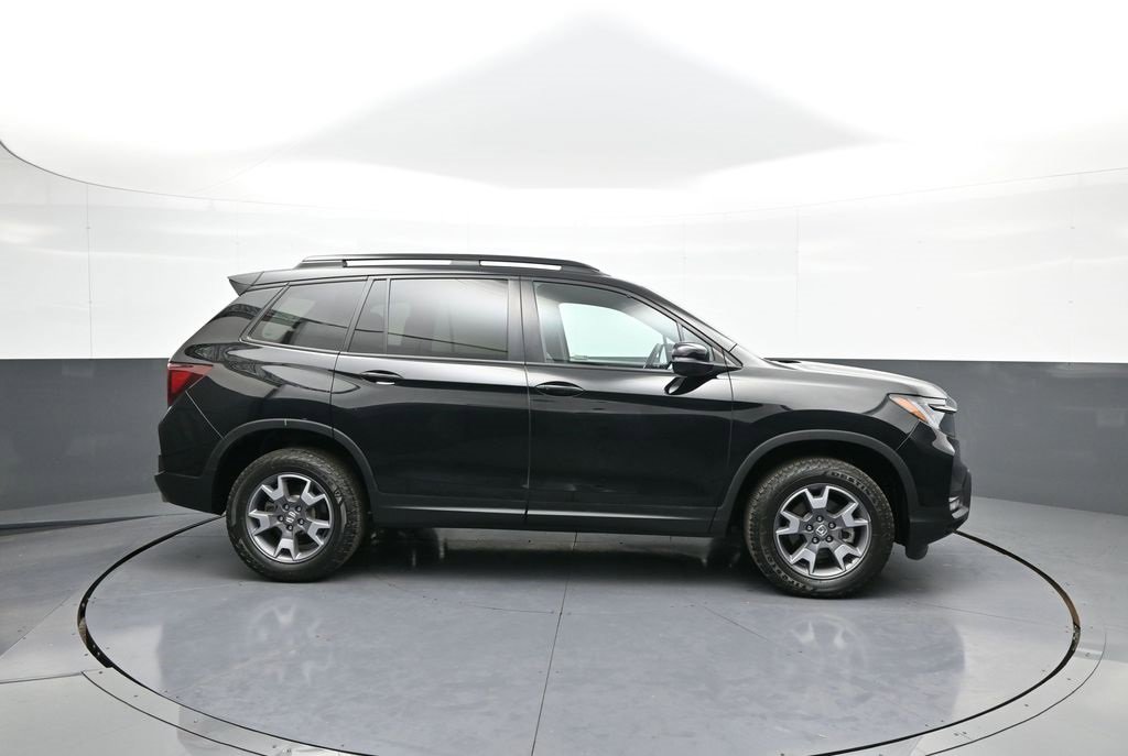 Certified 2022 Honda Passport TrailSport image 5