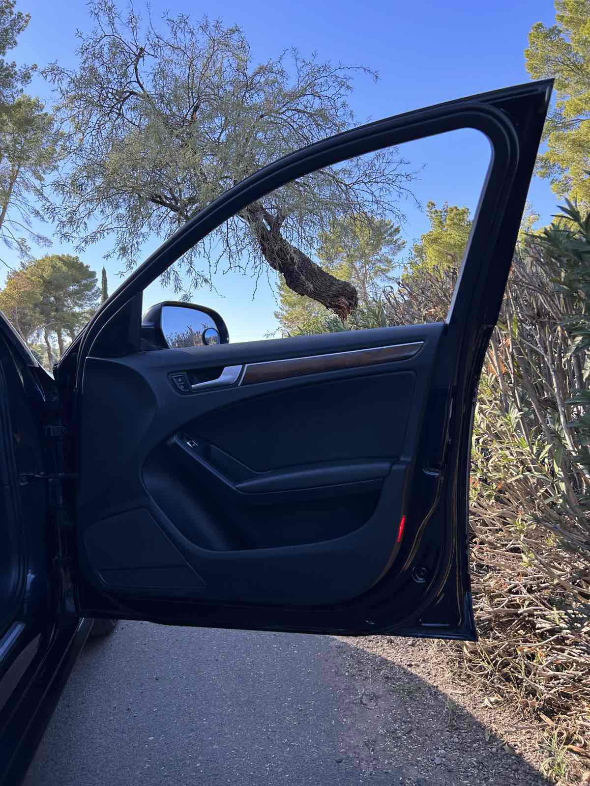 Used 2016 Audi A4 2.0T Premium w/ Convenience Plus Package AWD/4WD image 28