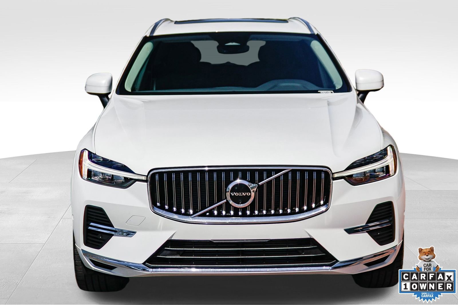 Used 2023 Volvo XC60 T8 Plus w/ Protection Package Premier image 2