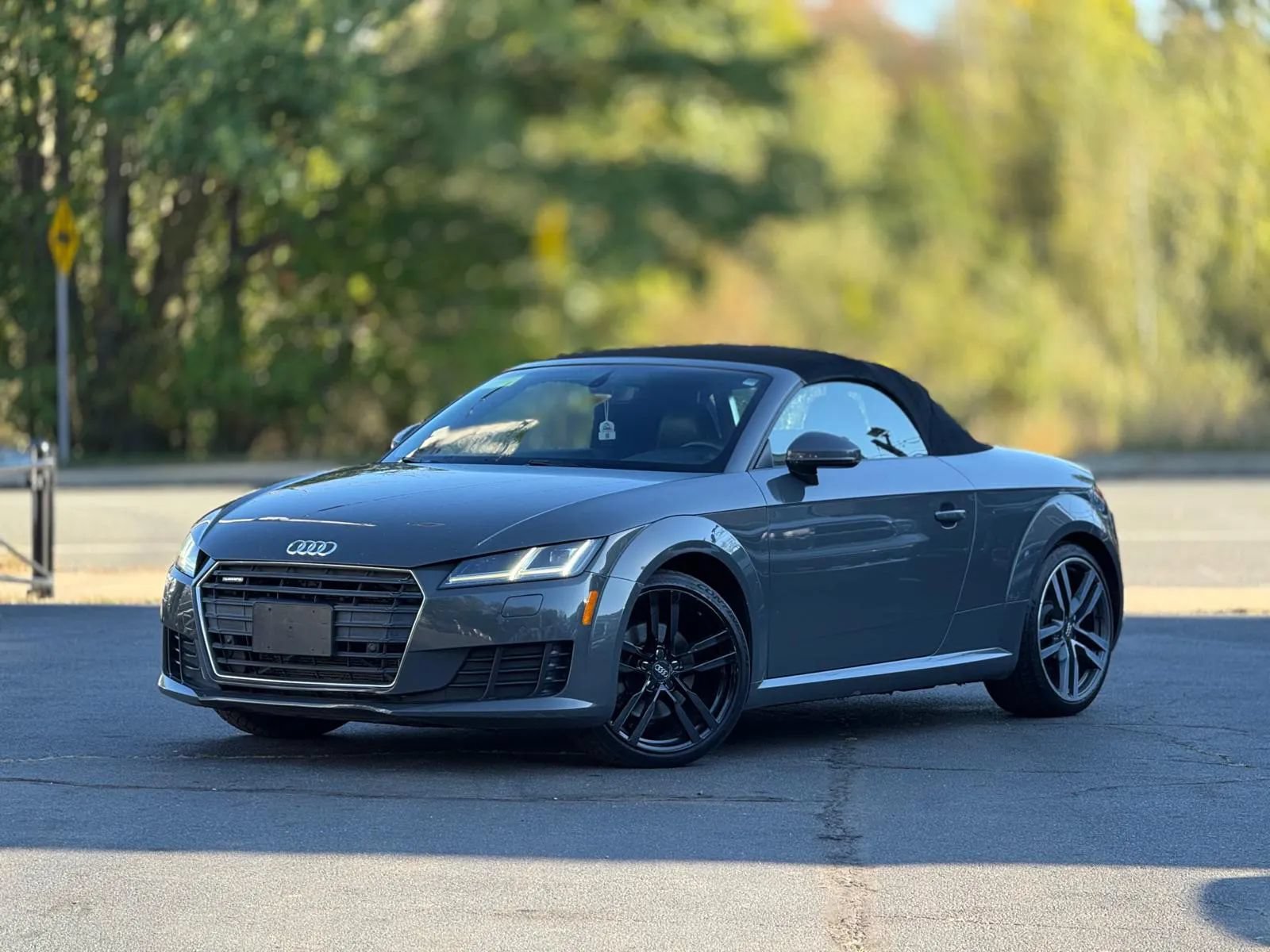 Used 2017 Audi TT 2.0T AWD/4WD image 32
