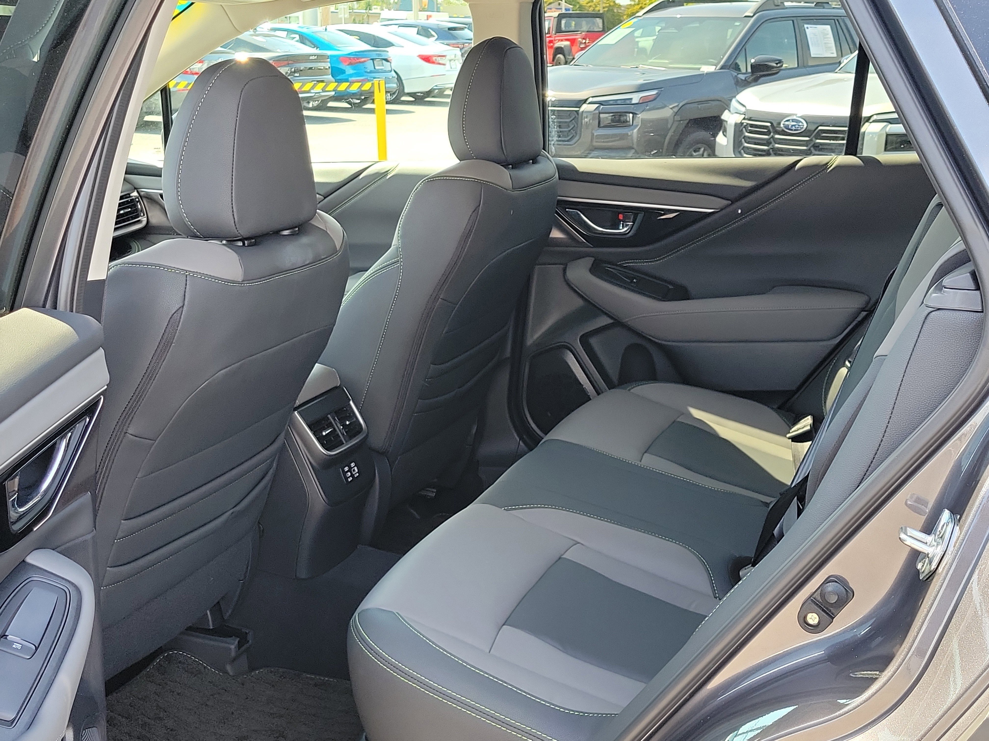 Certified 2025 Subaru Outback Onyx Edition AWD/4WD image 14