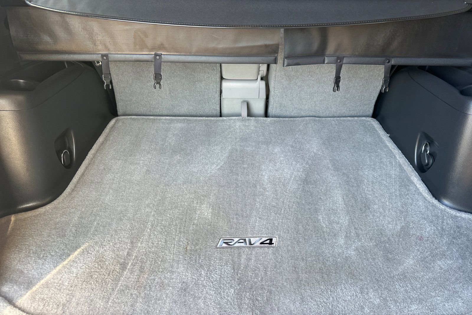 Used 2012 Toyota RAV4 FWD w/ Value Pkg image 12