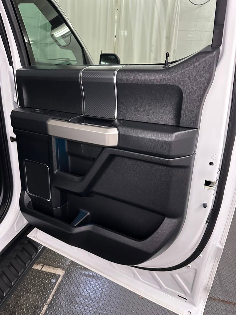 Used 2018 Ford F150 Lariat image 33