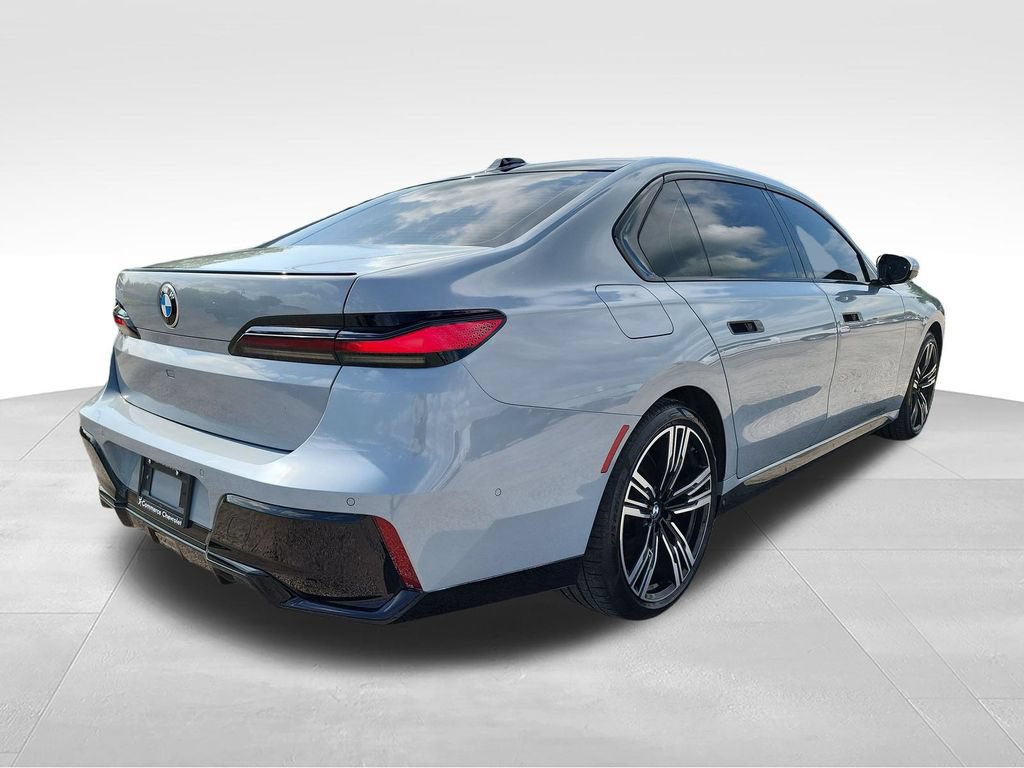 Used 2023 BMW 740i w/ Executive Package RWD image 7