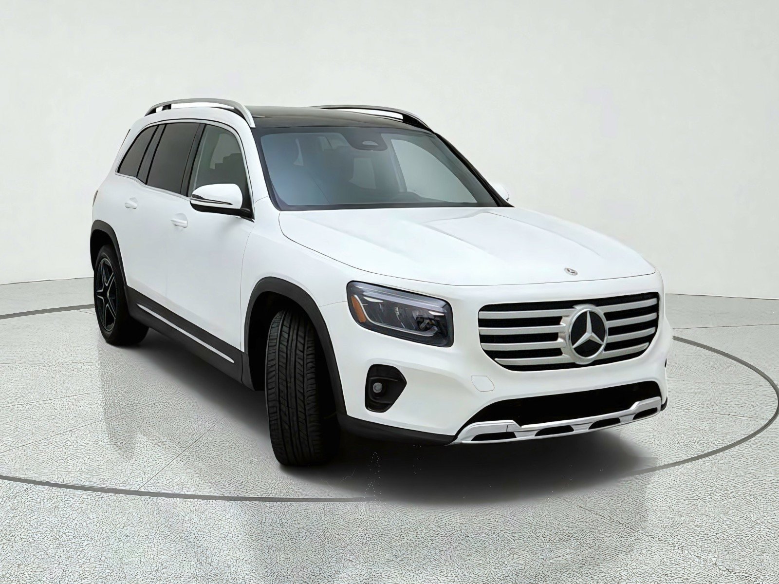 Certified 2026 Mercedes-Benz GLB 250 image 4