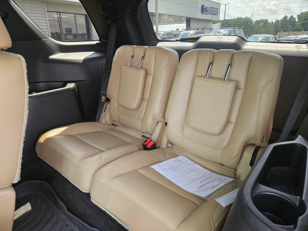 Used 2017 Ford Explorer Limited w/ Equipment Group 301A AWD/4WD image 22