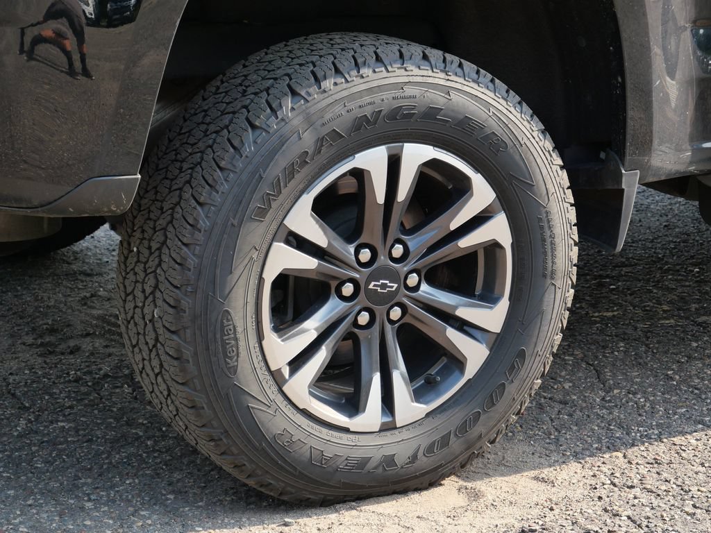 Used 2022 Chevrolet Colorado Z71 AWD/4WD image 7