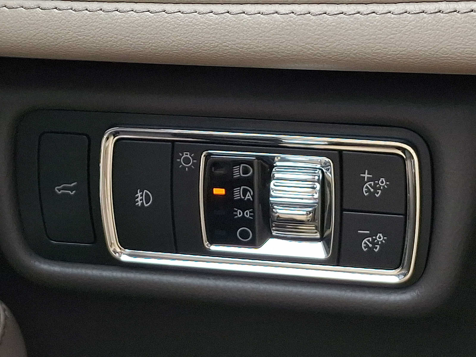 Used 2022 Lincoln Aviator Reserve AWD/4WD image 24