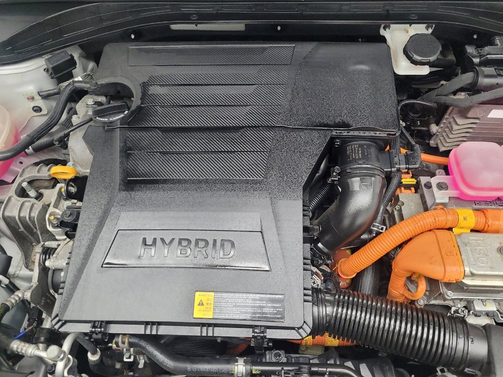 Used 2020 Hyundai Ioniq Limited image 30