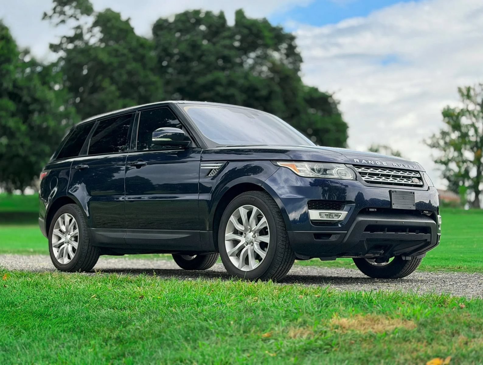 Used 2016 Land Rover Range Rover Sport HSE AWD/4WD image 13