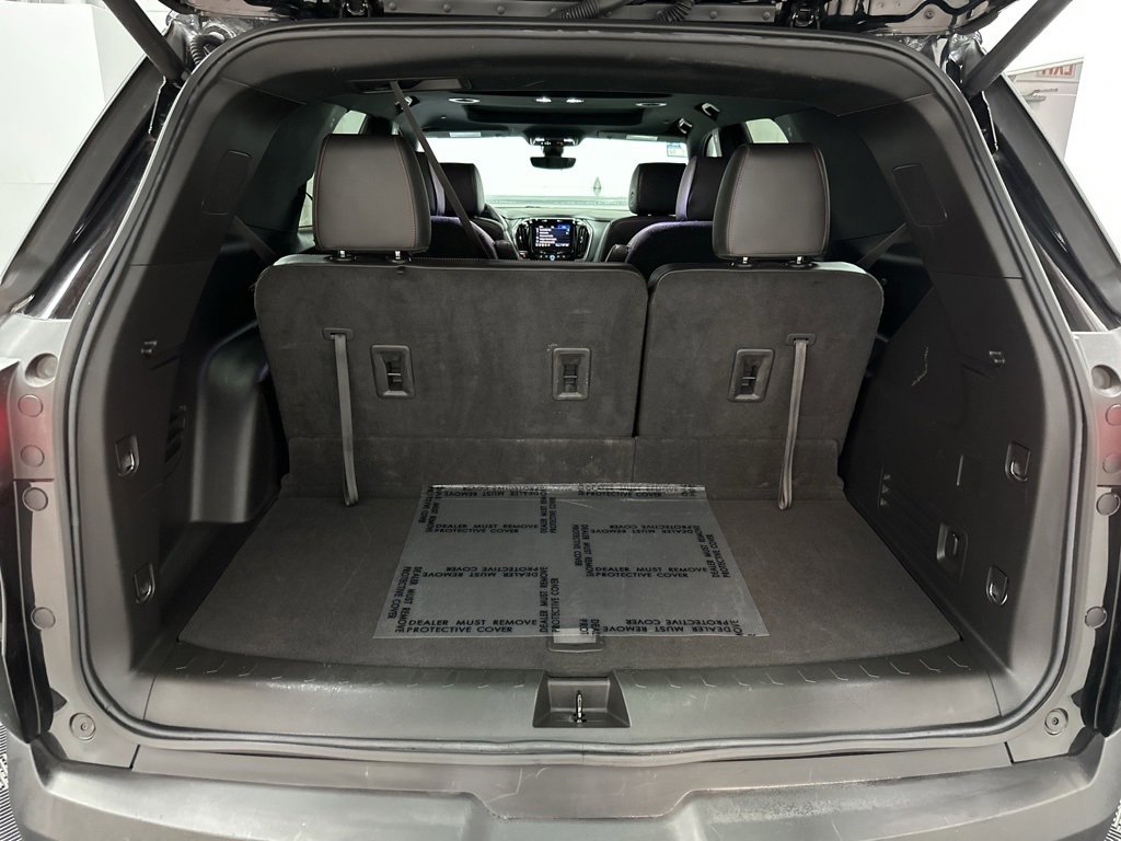 Used 2023 Chevrolet Traverse RS image 44