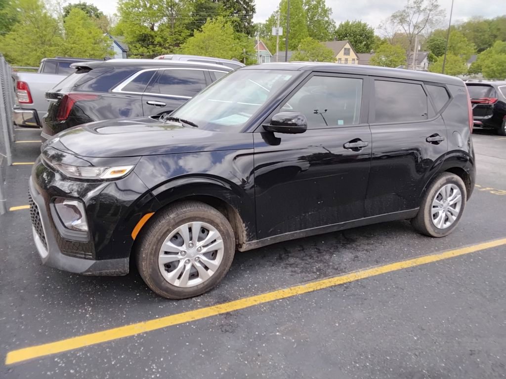 Used 2021 Kia Soul LX FWD image 12