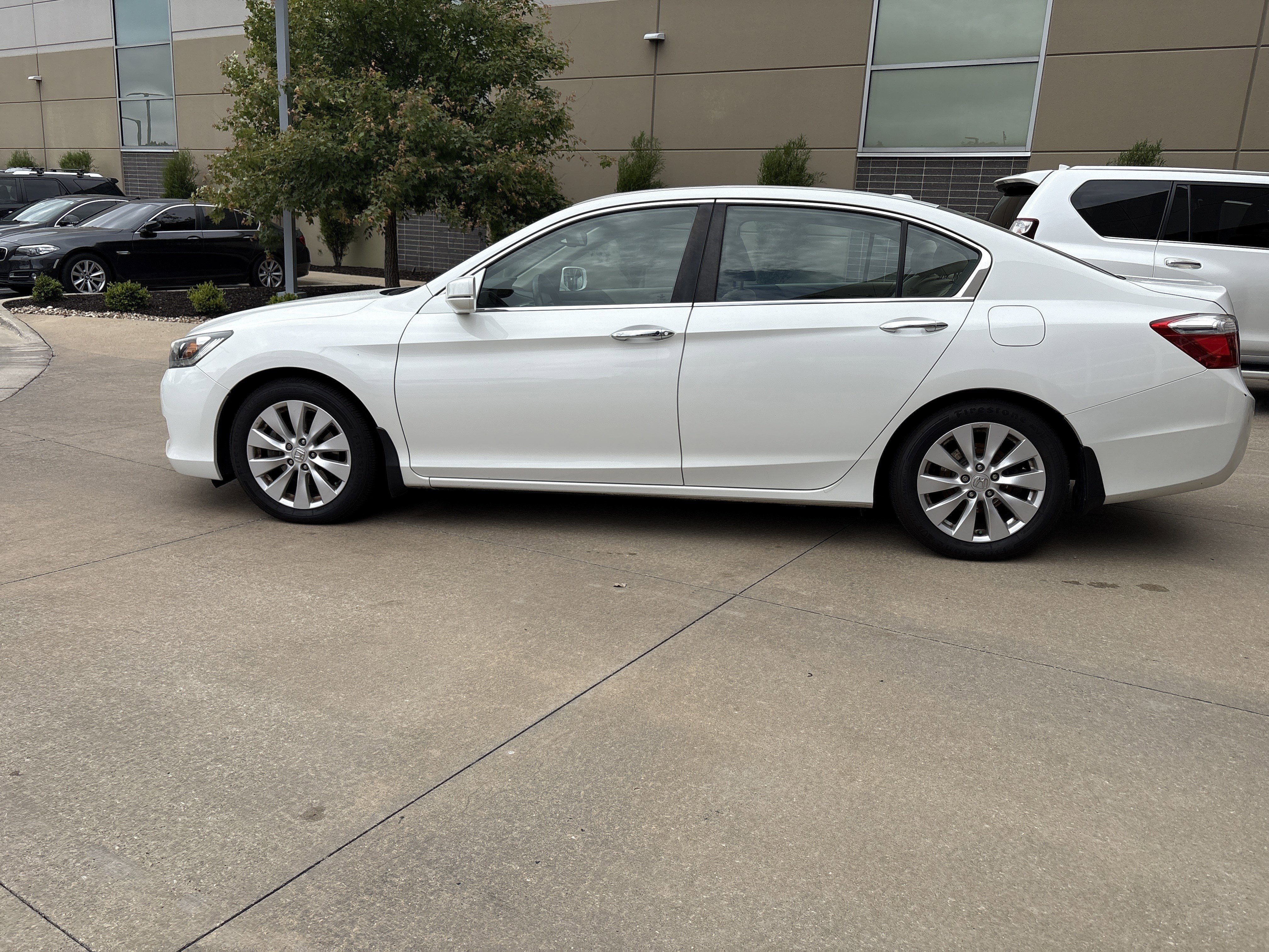 Used 2013 Honda Accord EX-L image 12