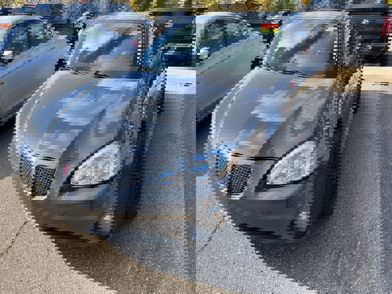 Used 2008 Pontiac Grand Prix image 1