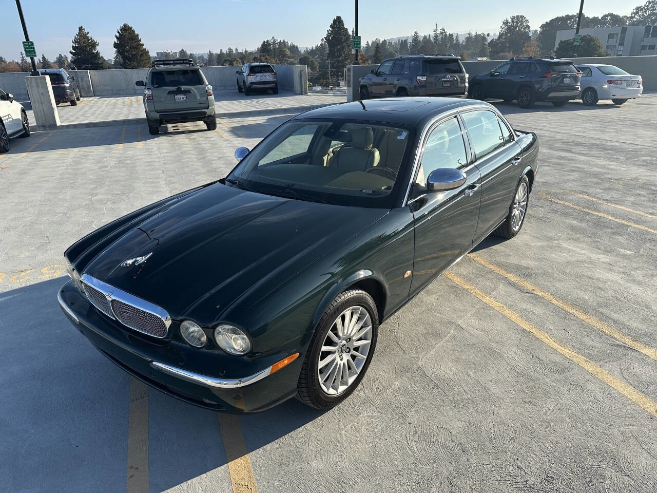 Used 2007 Jaguar XJ8 image 13