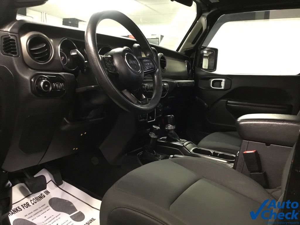 Used 2021 Jeep Wrangler Unlimited Sport AWD/4WD image 26
