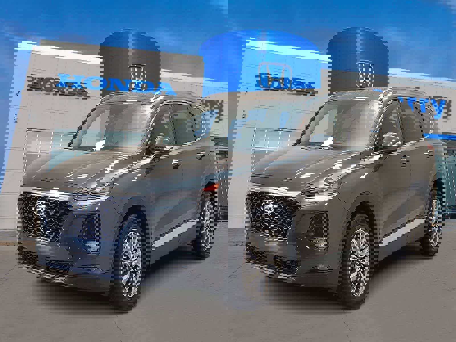 Used 2019 Hyundai Santa Fe Limited image 1