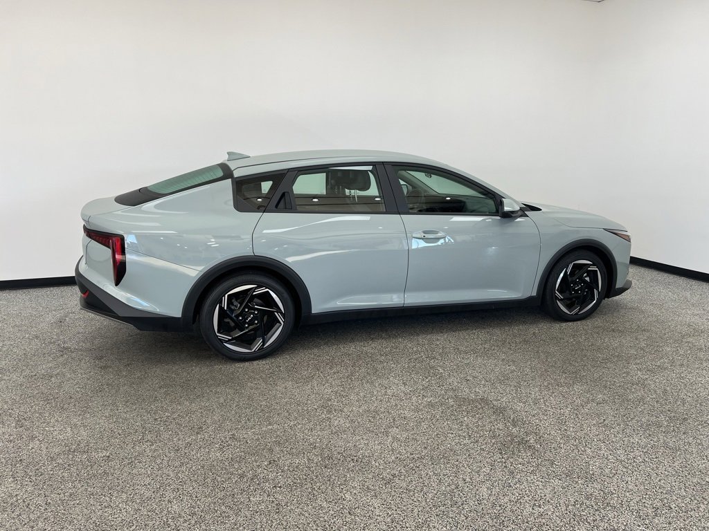 Used 2025 Kia K4 EX image 21