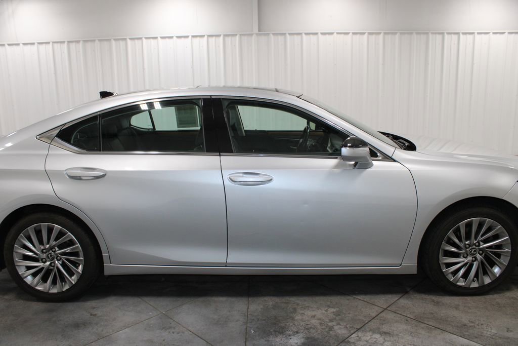Used 2020 Lexus ES 350 Luxury image 11