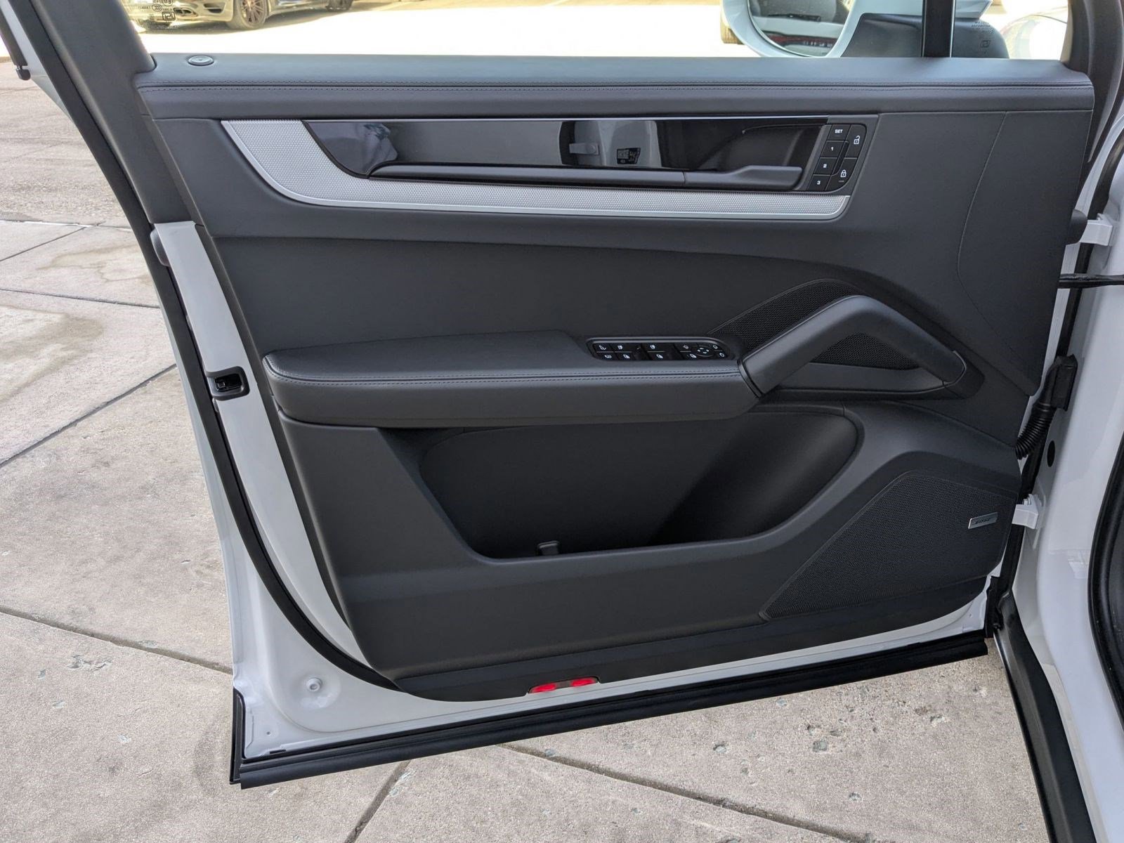 New 2026 Porsche Cayenne E-Hybrid image 13