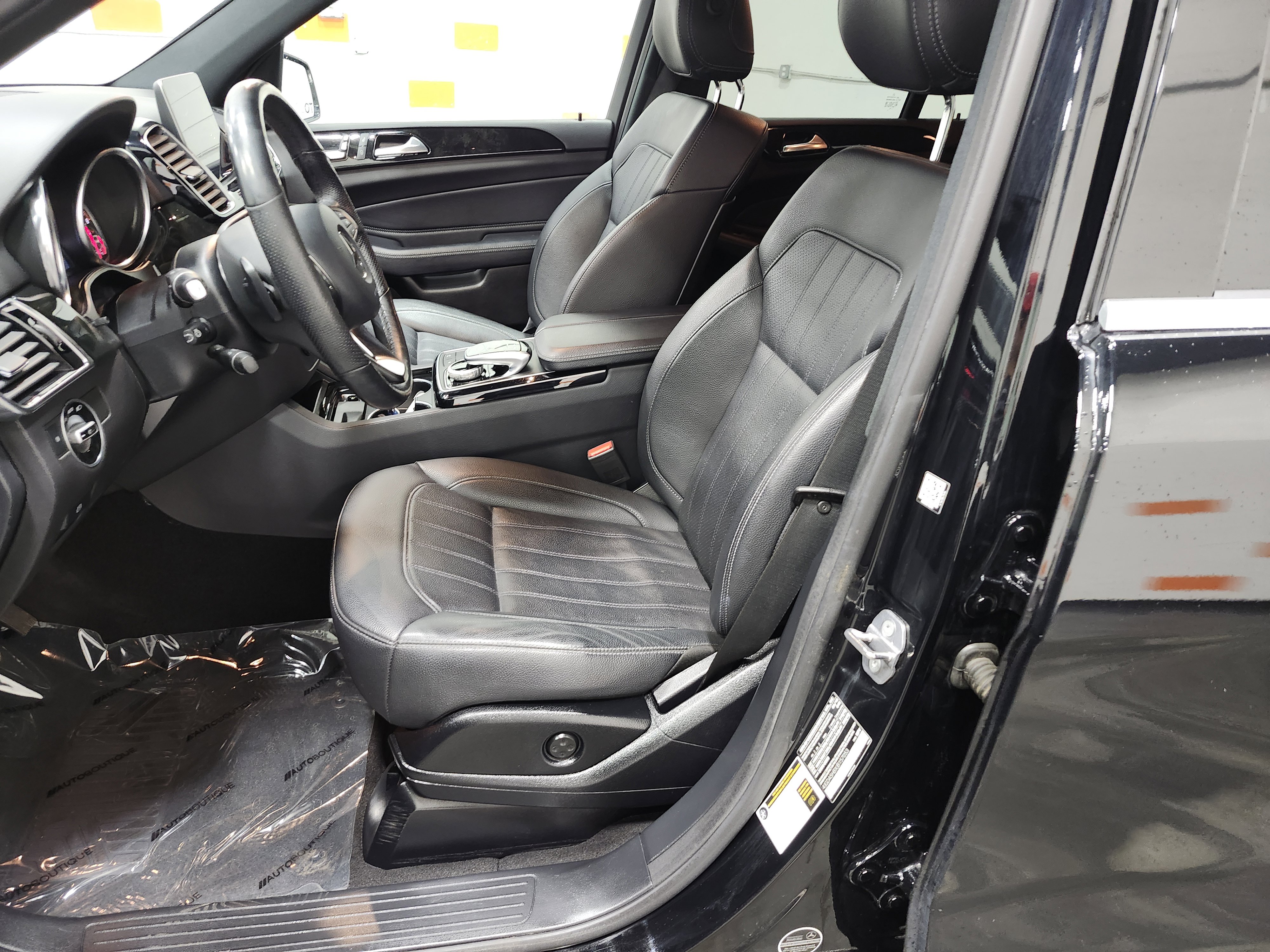 Used 2018 Mercedes-Benz GLE 350 4MATIC image 24