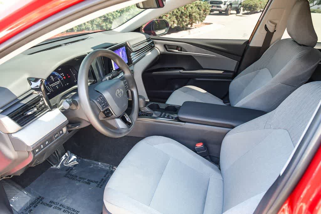 Used 2026 Toyota Camry LE w/ Convenience Package FWD image 16