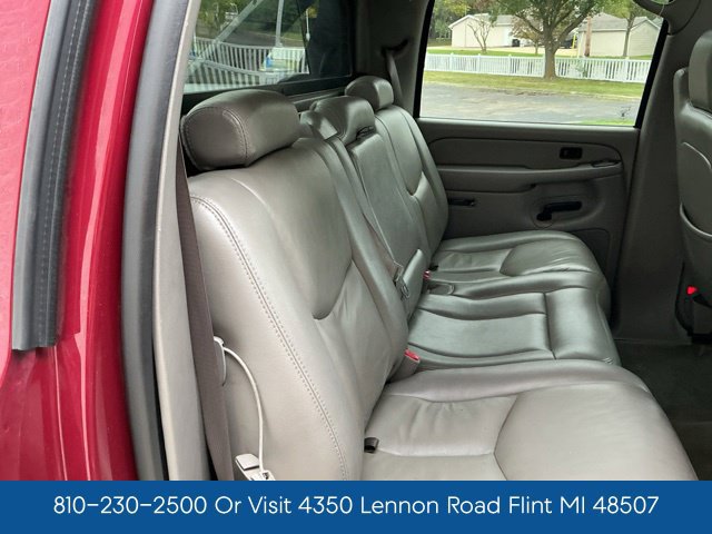 Used 2006 Chevrolet Avalanche Z71 w/ Sun And Sound Package AWD/4WD image 37