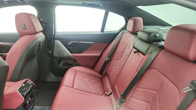 Used 2026 BMW 540i xDrive image 30